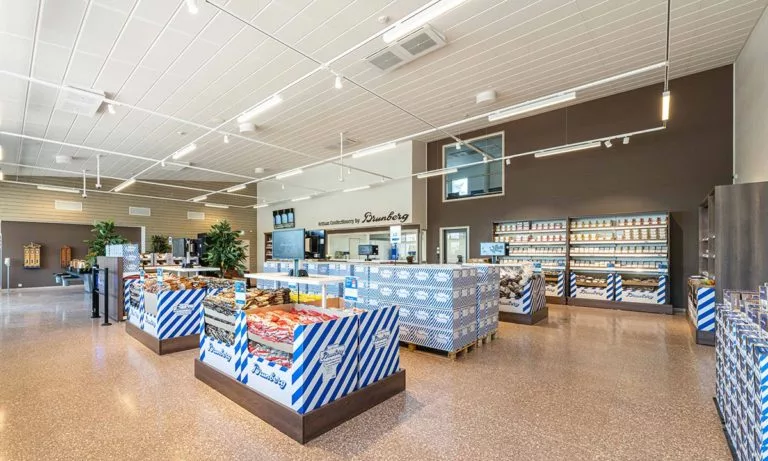 Brunberg - Brunberg-tehtaanmyymälä-sisäkuva7-768x461.jpg